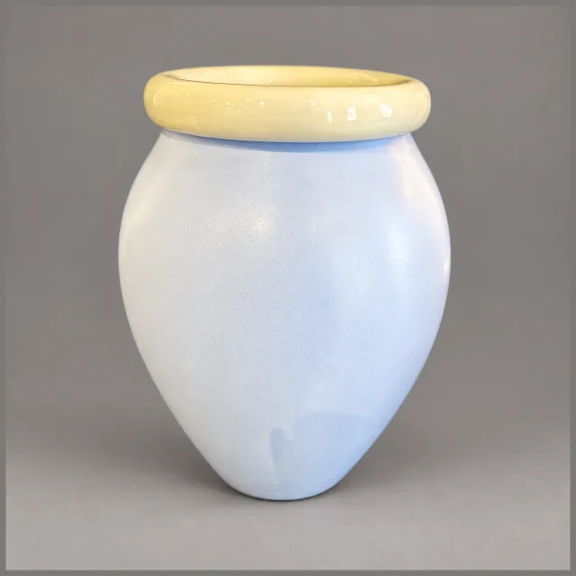 Elpa Alcobaça Porcelain Vase