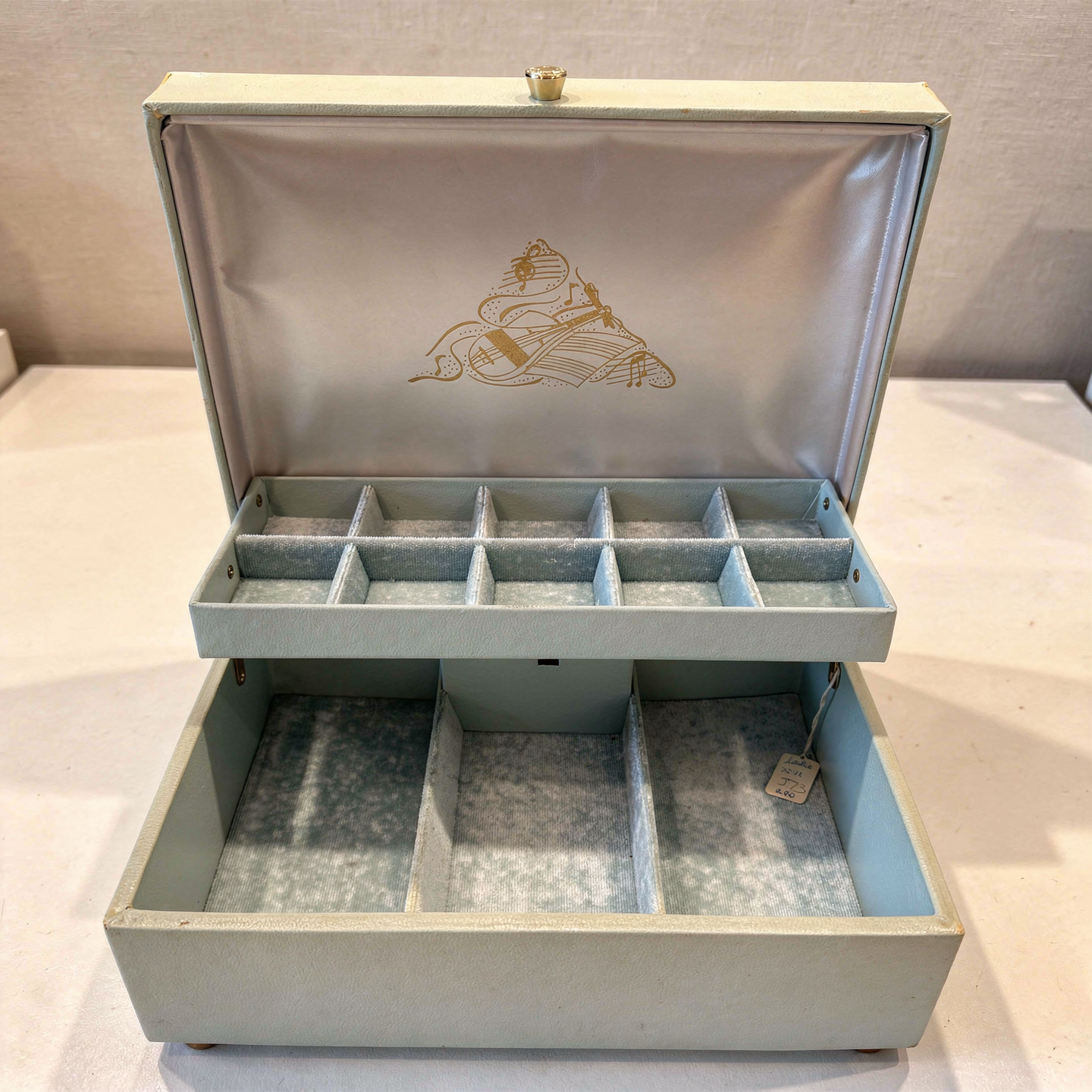 Lady Buxton Music/Jewelry Box