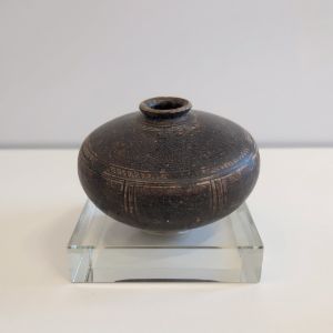 Khmer stoneware pot (M)