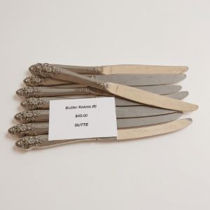 Butter knives (8)