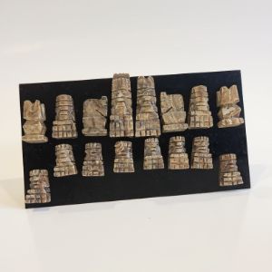 vintage 32 piece chest set Onyx quartz