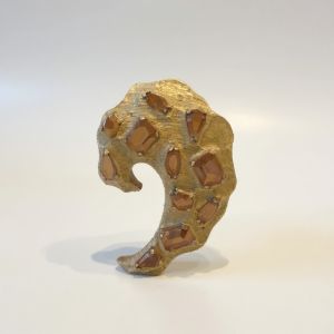 Kramer brooch
